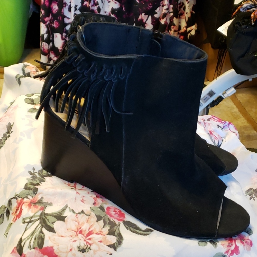 Torrid 13 wide boot